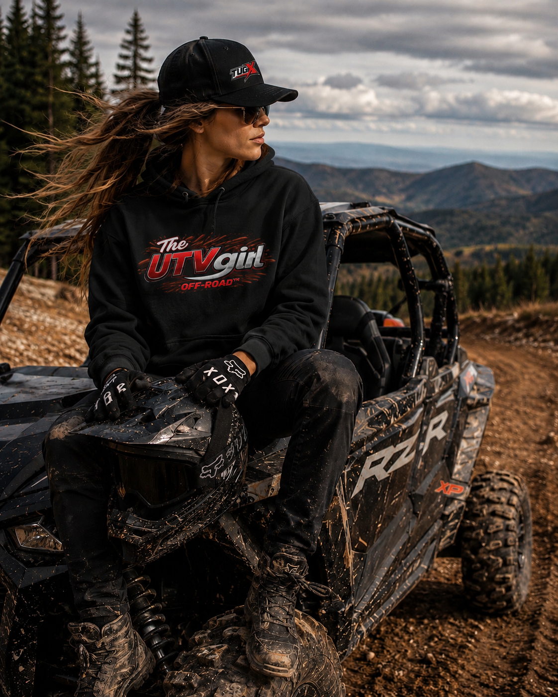 TUGx Heavy Blend™ Hooded Sweatshirt